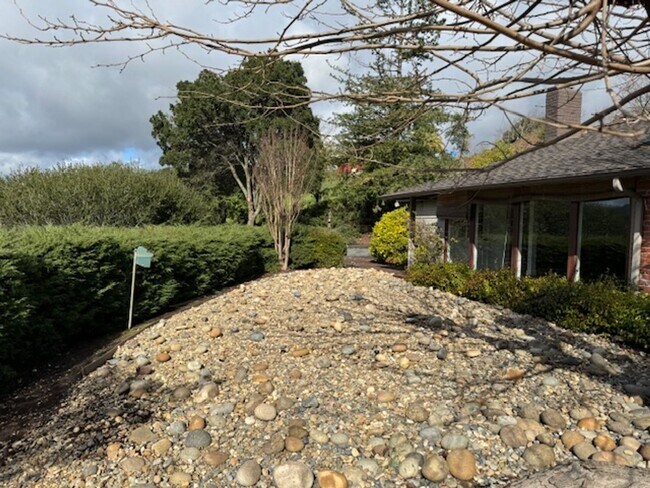 Foto del edificio - Wonderful 2 story home in Orinda
