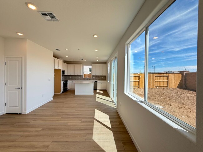 Building Photo - 8333 Mincey Wy