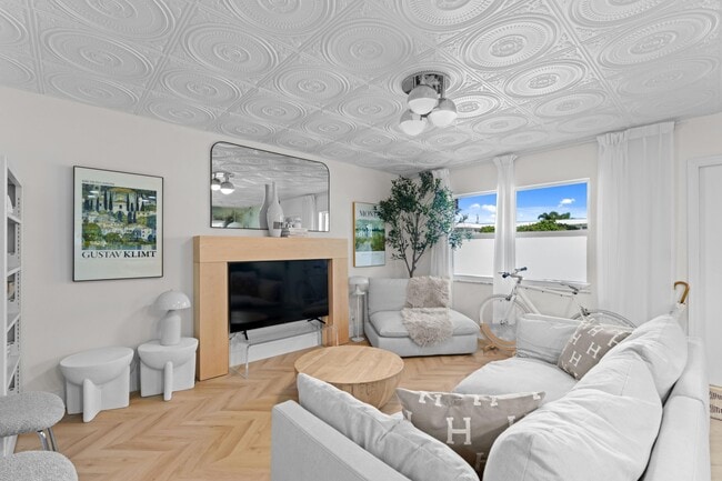 Building Photo - 660 Glouchester St