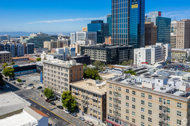Aerial Photo - 1425 Harrison Street Apartments