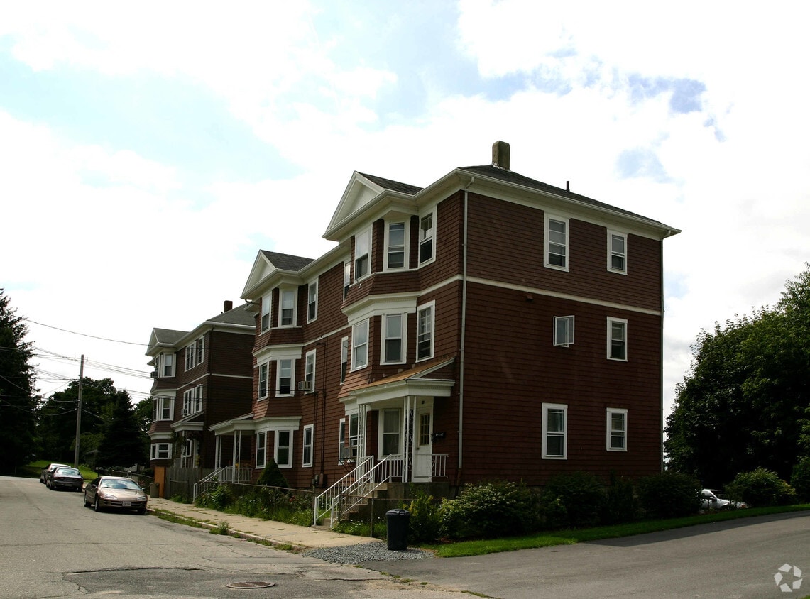 Primary Photo - 51 - 61 Woodstock St