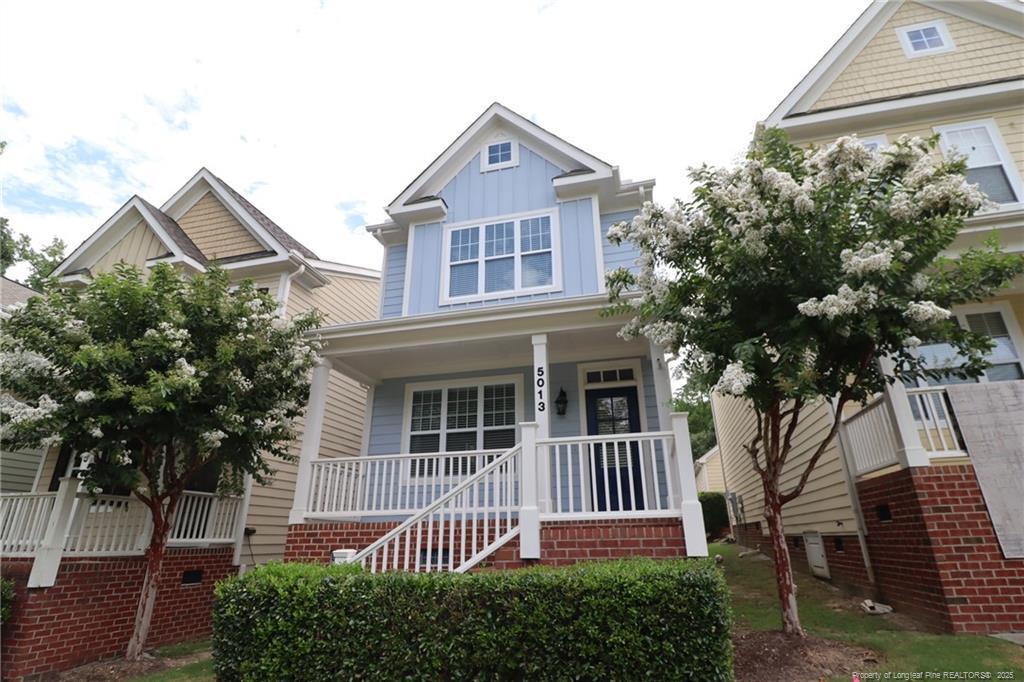Foto principal - 5013 Sunny Creek Ln