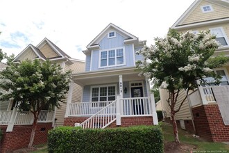 Building Photo - 5013 Sunny Creek Ln