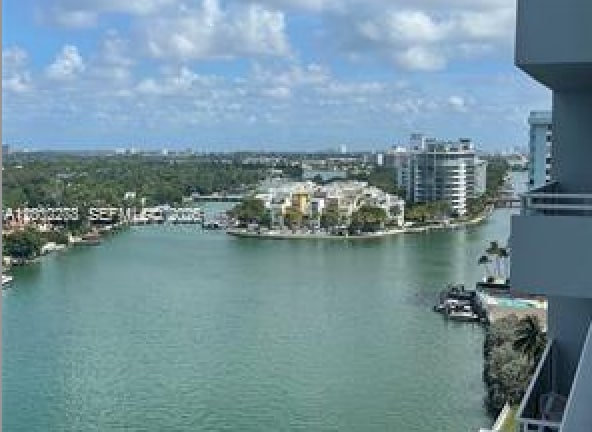 Building Photo - 5700 Collins Ave