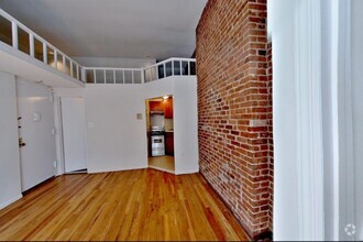 Building Photo - 151 W 82nd St