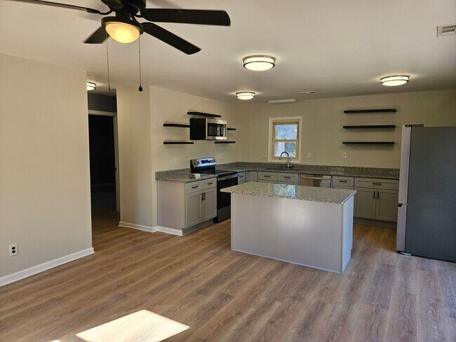 Foto del edificio - Beautiful Updated 2 bedroom, 1 bath home - Rocky Point