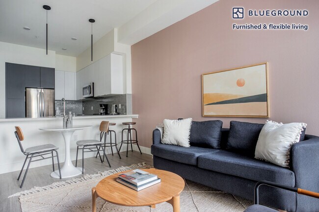 Foto del edificio - 760 S Serrano Ave