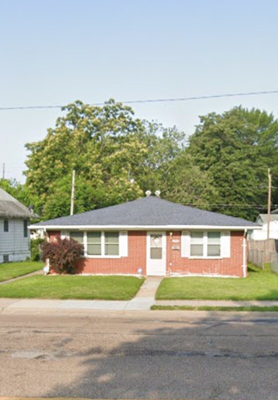 Building Photo - 2902-2904 W Main St