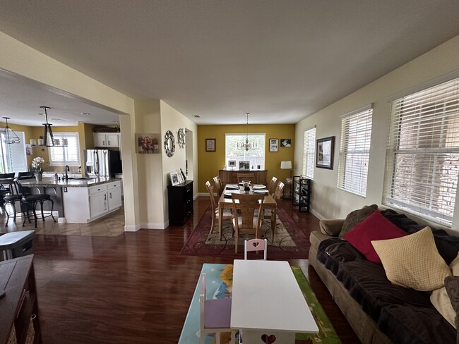 Building Photo - 4293 Sotogrande Cir