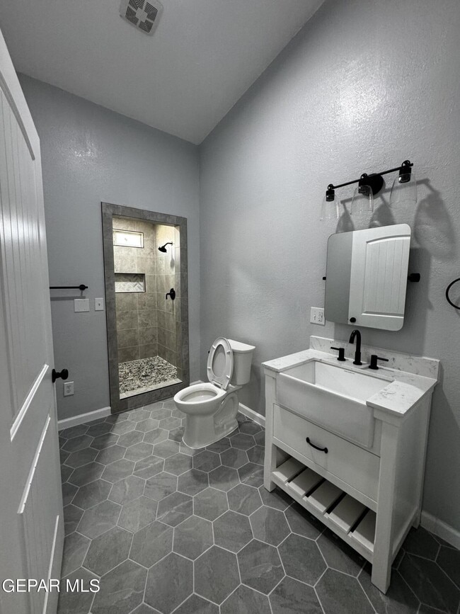 Foto del edificio - 10277 N Loop Dr