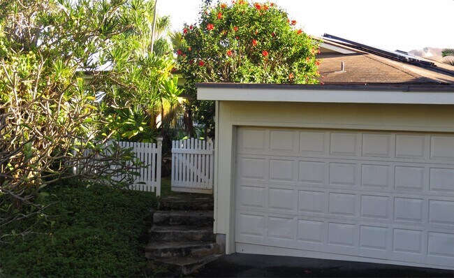 Foto del edificio - 44-123-123 Bayview Haven Pl