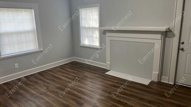 Foto del edificio - 1222 Karendale Ave