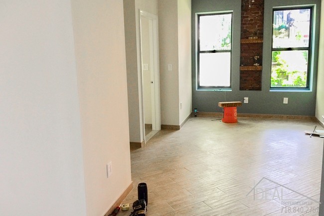 Building Photo - Park Slope Parlor Level Two Bedroom