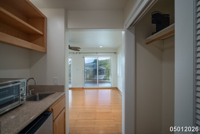 Foto del edificio - Available Now! Studio / 1 BA / 1 Parking stall in Kailua