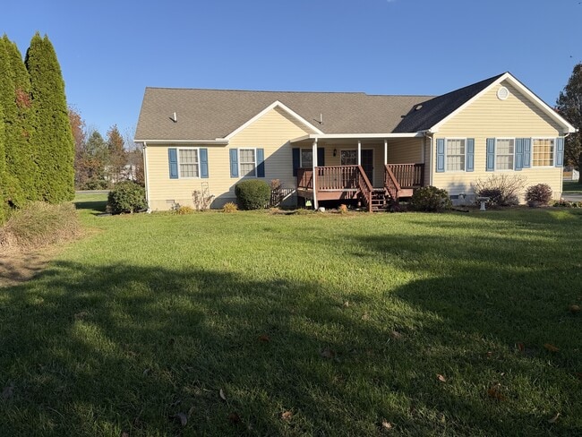 Building Photo - 1622 Forrest Ave