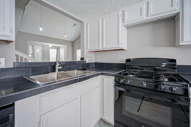 Foto del edificio - 12838 Riva Ridge Ln