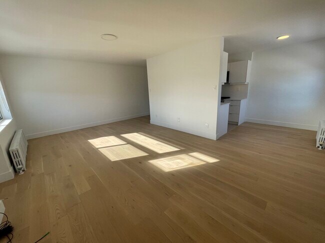 Photo du bâtiment - 56 Eccleston Drive