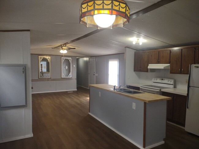 Foto del edificio - 3 Bedroom ~ 2 Bath ~ Golo, Kentucky