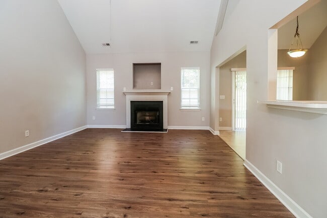 Building Photo - 4215 Sebring Ct SW