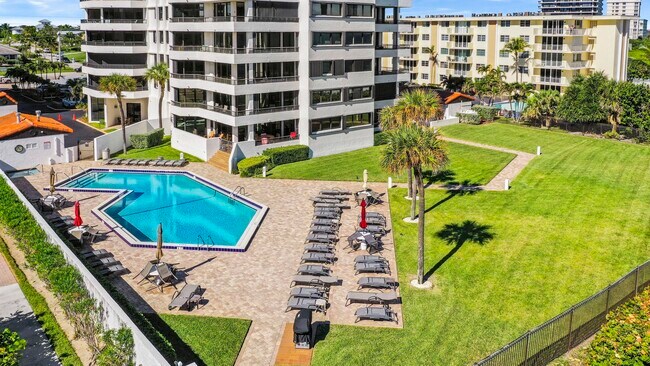 Foto del edificio - 600 Ocean Dr