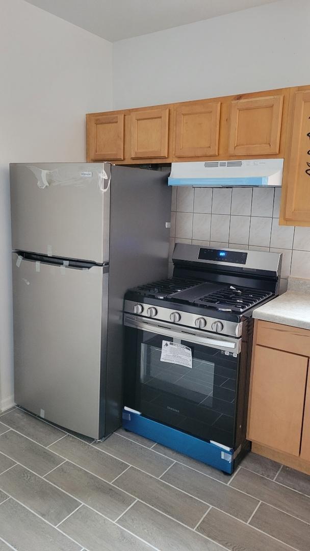 Foto del edificio - 4 bedroom in Chicago IL 60624