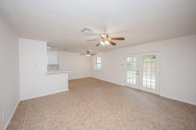 Building Photo - 9734 Kempwood Dr