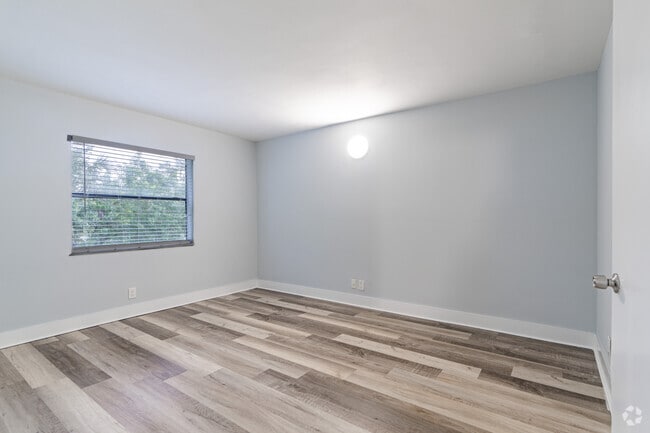 2BR, 2BA - 1,200SF - Lake Arjaro Apartments