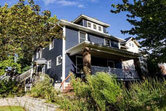Building Photo - 54 S Portage Path