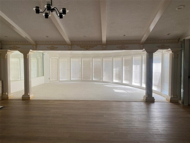 Building Photo - 8107 S Braeswood Blvd