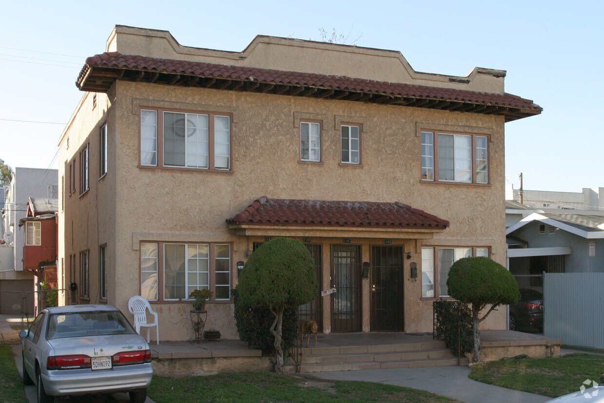 Primary Photo - 1143-1149 Gladys Ave