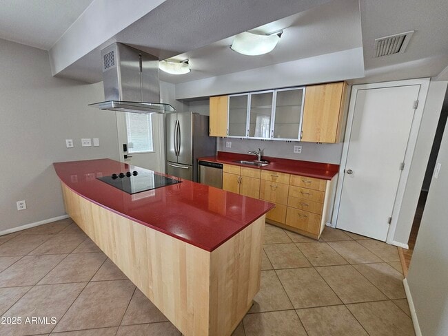 Foto del edificio - 4521 S Forest Ave
