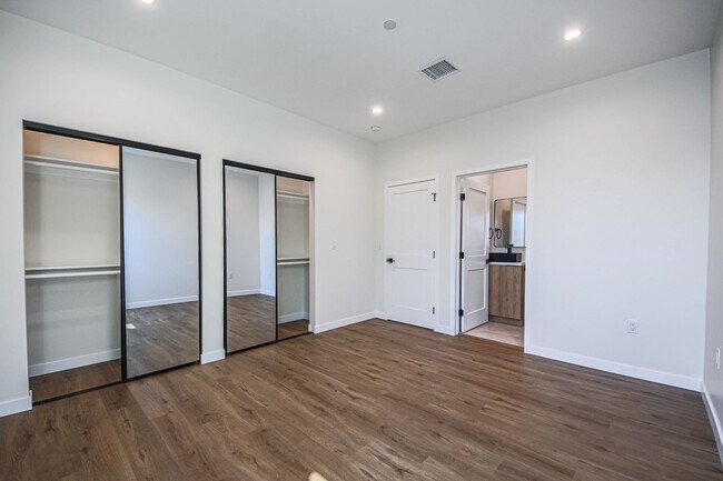 Foto del edificio - Be the first to live in this brand new 4 b...