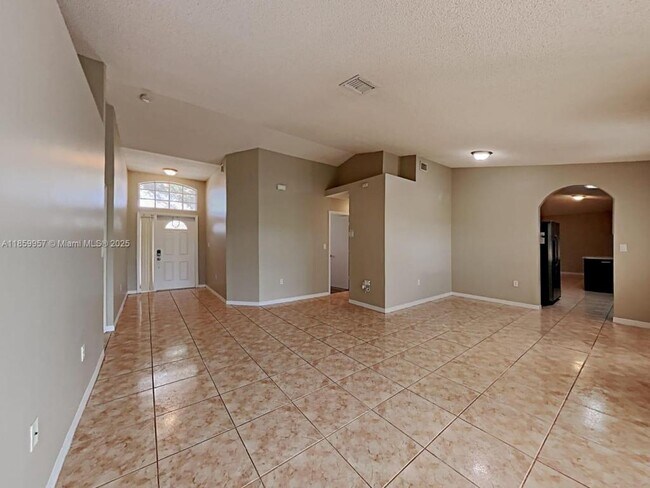 Foto del edificio - 10660 SW 21st St