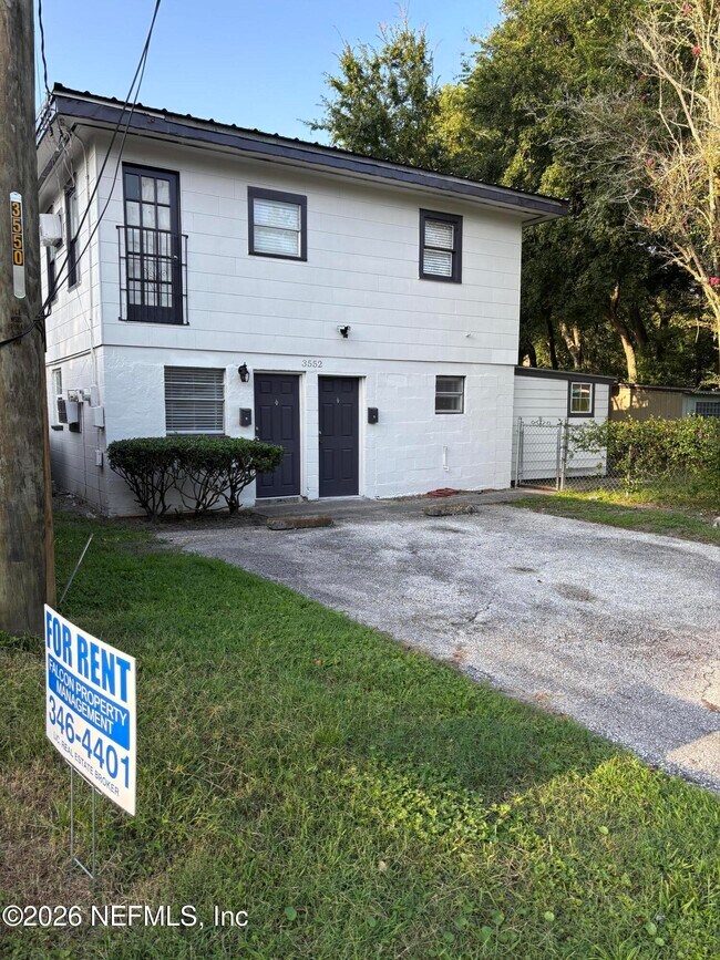 Building Photo - 3552 College St