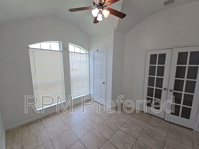 Foto del edificio - 1306 Squire Dr