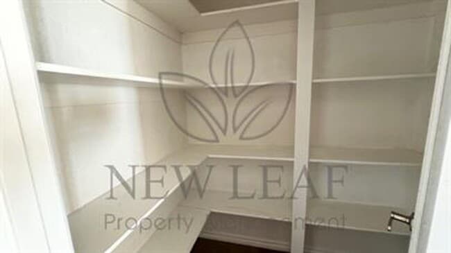 Building Photo - Beautiful 4 bedroom on LARGE private lot in PHELAN