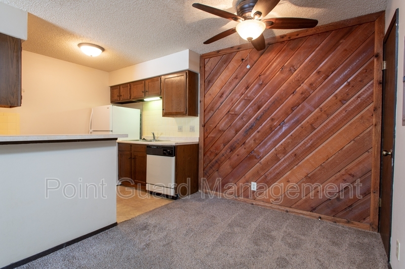 Foto principal - 2758 N Charles Ave
