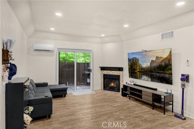 Building Photo - 22709 Lakeway Dr