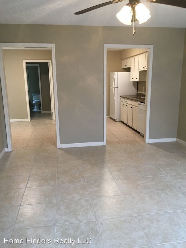 Building Photo - 2147 Sherwood Meadow Dr