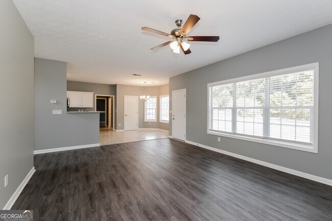 Building Photo - 2604 Santa Fe Ct SE