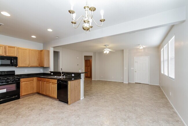 Foto del edificio - 5633 N Lookout Crest St