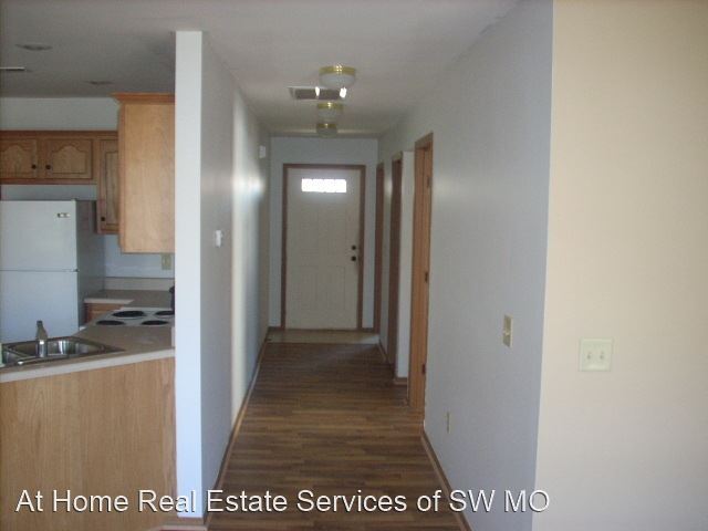 Building Photo - 3 br, 2 bath House - 1123 S. Clifton