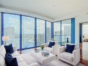 Building Photo - 333 Las Olas Way