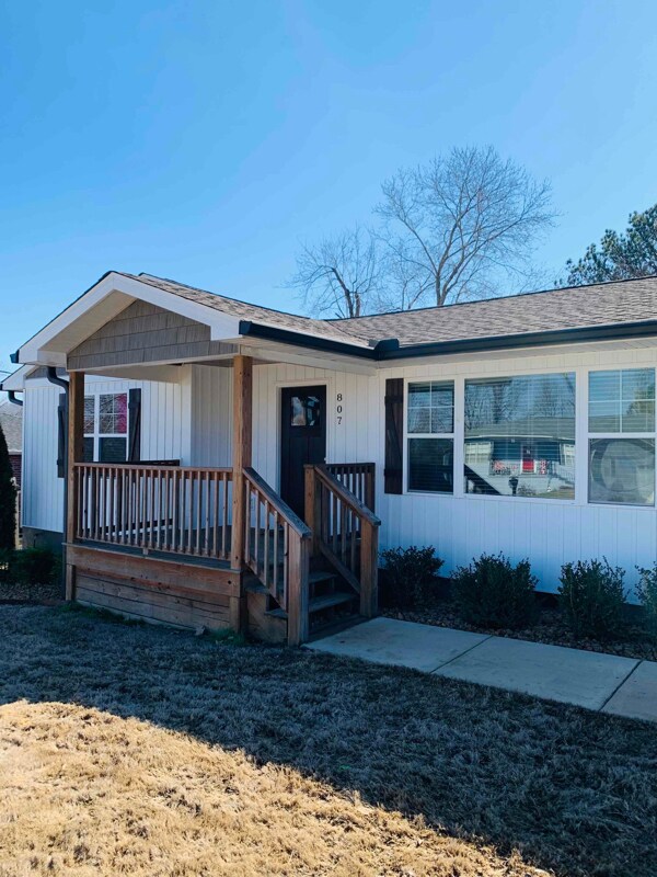 807 Forrest Dr, Rossville, GA 30741 House Rental in Rossville, GA