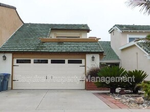 Building Photo - 2325 Kingsbridge Ln