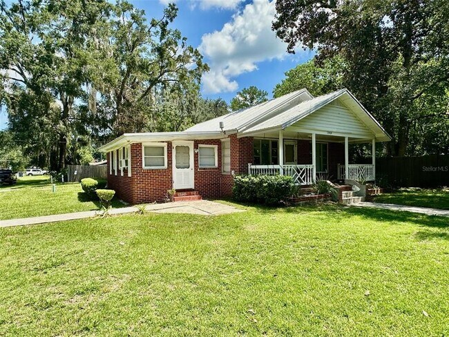 Foto del edificio - 13404 NW 154th Ave