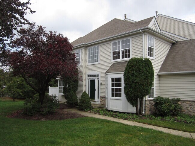 Building Photo - 1660 Rockcress Dr