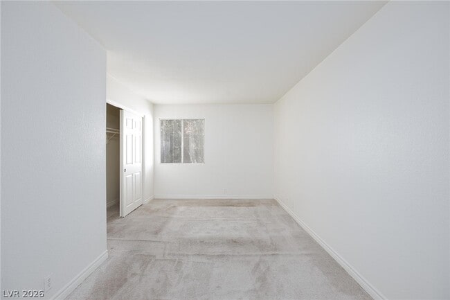 Building Photo - 5240 Indian River Dr