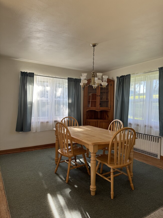 Dining Room, built in cabinet - 620 Horn Rd