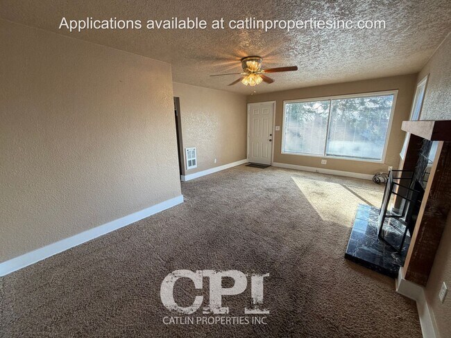 Foto del edificio - 704 Academy St